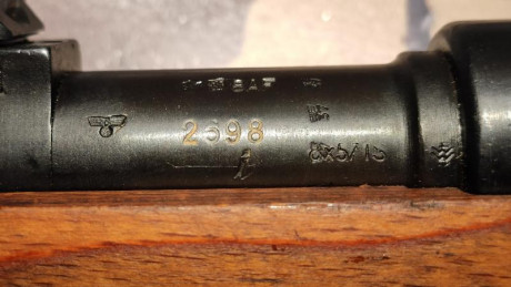 Buenas tardes,

estaba buscando más información sobre mi Mauser K98k, en referencia a los marcajes que 10