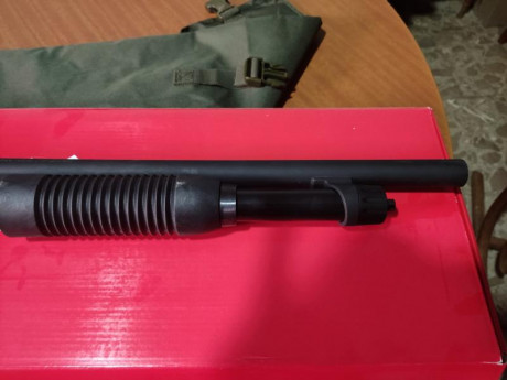 Vendo Escopeta Corredera WINCHESTER SXP DEFENDER con cañón de anima lisa cilíndrico, recamara de 76 mm 02