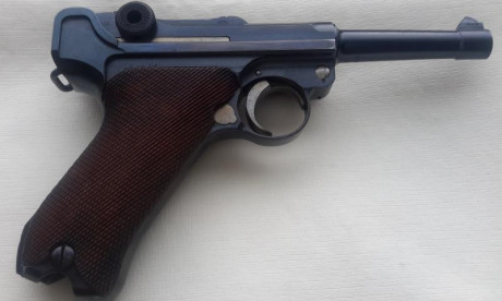 Un amigo vende una Luger P.08 DWM Alphabet 1920 fabricada en 1925.

El conjunto fue adquirido en este 160
