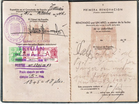  EN RECUERDO Y HOMENAJE A LOS QUE YA NO ESTÁN. 

Si pones en  GOOGLE   PASAPORTES EN LA MEMORIA  da igual 61