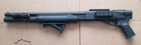 En venta escopeta de combate Remington 870 Magnum Táctica.
-  Marca : Remington
-  Modelo/Versión : 870
- 11