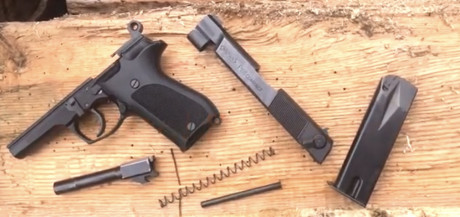 Se ofrece una magnífica pistola Walther P88 Compact cal. 9x19 cachas de madera nill, 1 cargador de 14 10