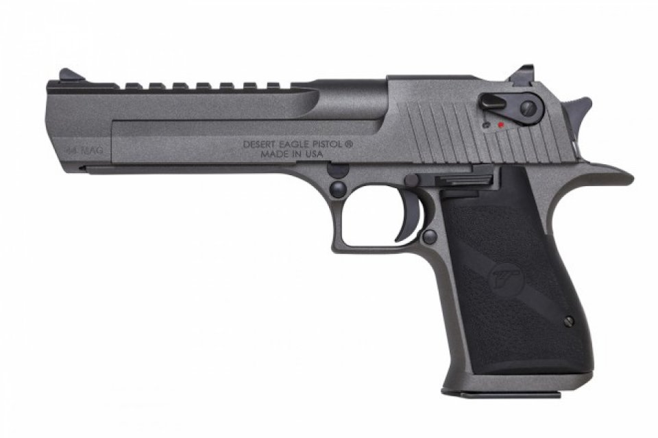 imagen de Pistola Desert Eagle Cerakote disponible en calibres .50AE y .44 Magnum