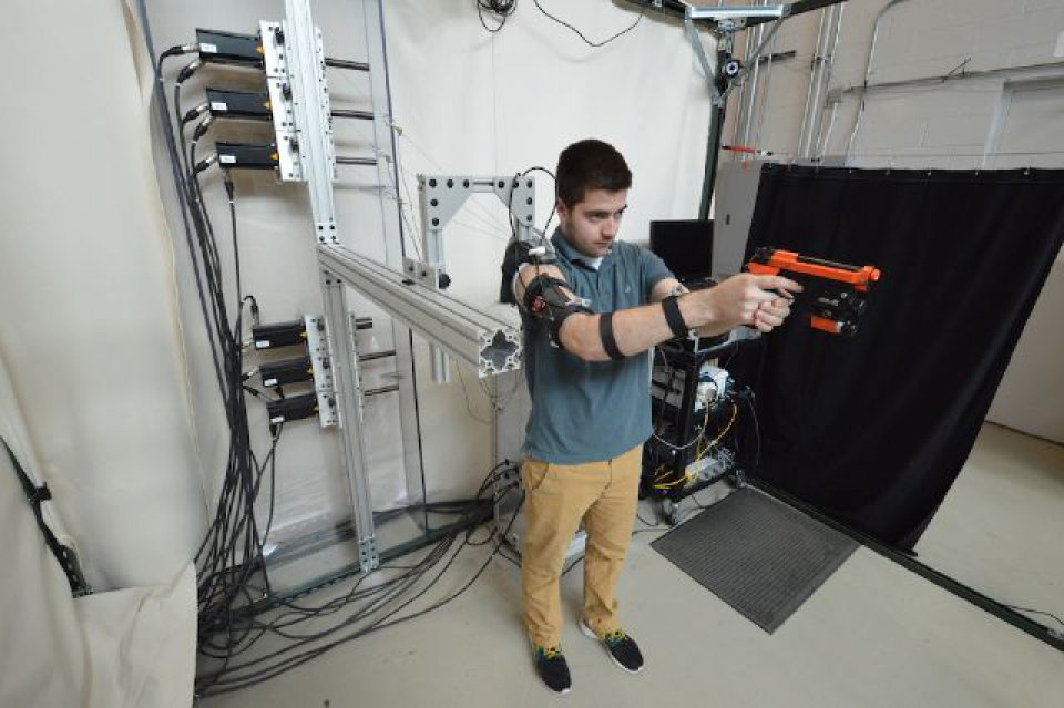 imagen de Ejército de Estados Unidos crea un exoesqueleto para afinar el tiro con armas ligeras