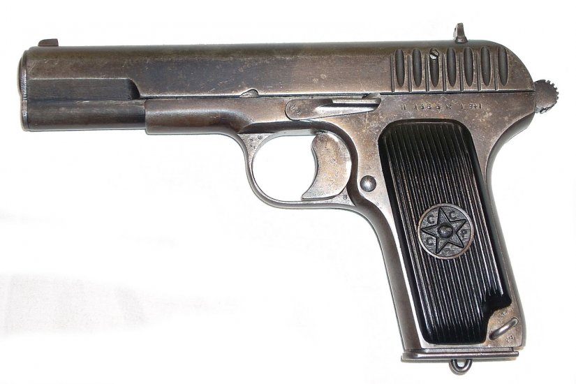 25 Rublos Armas de la Gran Victoria 2019-2020 Big-armas-legendarias-pistola-tokarev-tt-3300