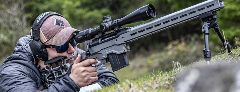 Rifle con cerrojo rectilineo Savage