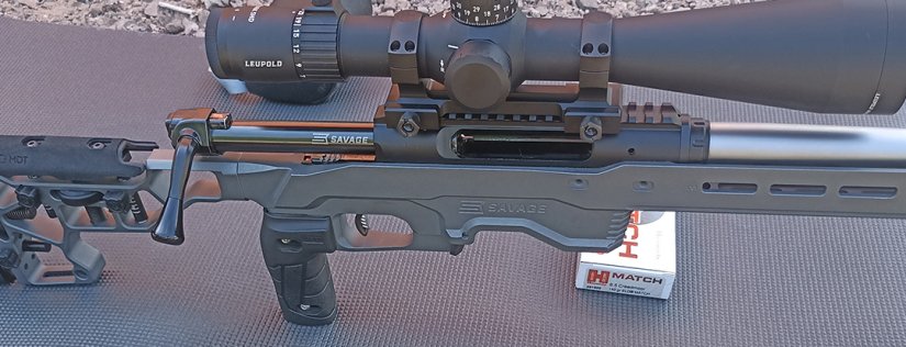 Rifle de cerrojo rectilineo