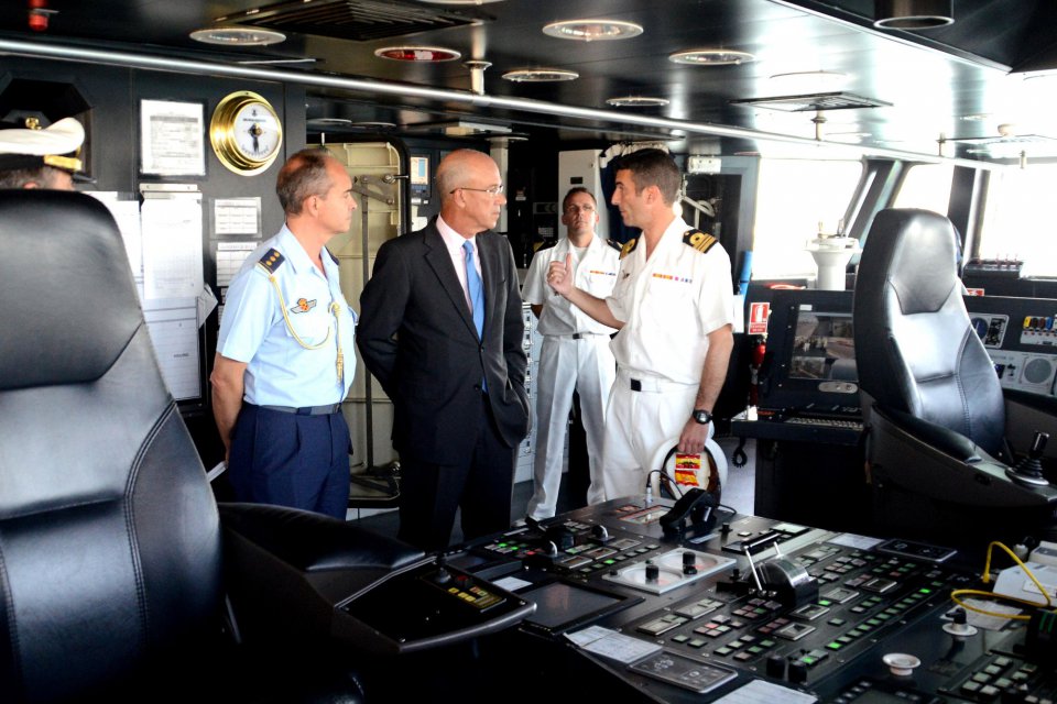 imagen de El Buque de Acción Marítima “Rayo” recibe al Embajador de España en Emiratos Árabes Unidos