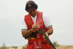 Juan José Aramburu durante una de las pruebas del Campeonato del Mundo de tiro
