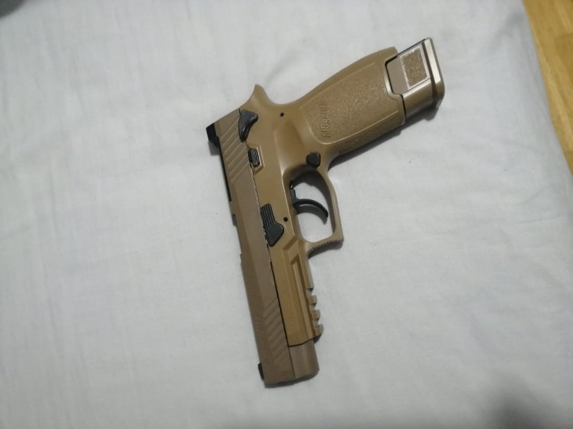 Imagen SIG SAUER P320 M17 COYOTE