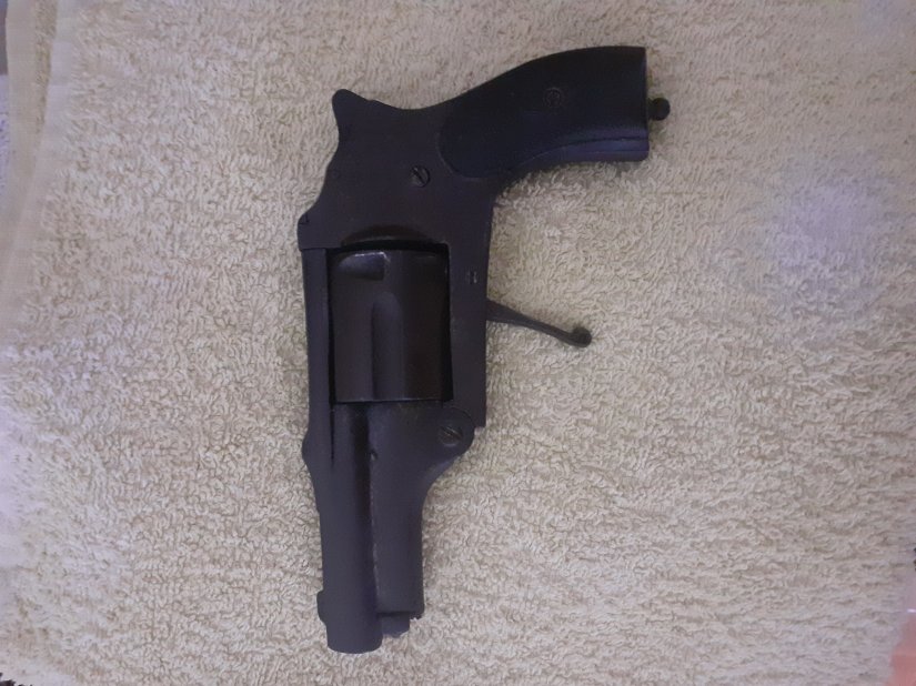 Imagen Revolver