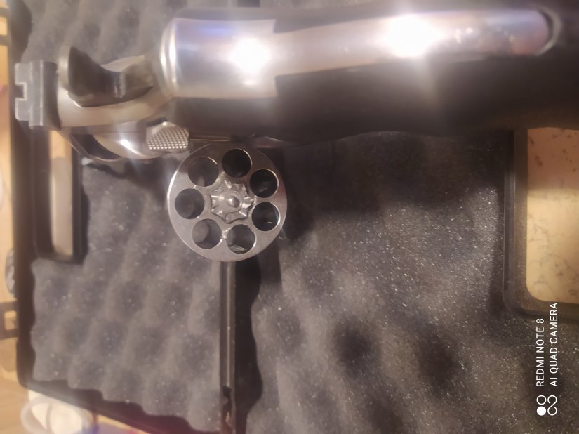 Imagen Revolver 686