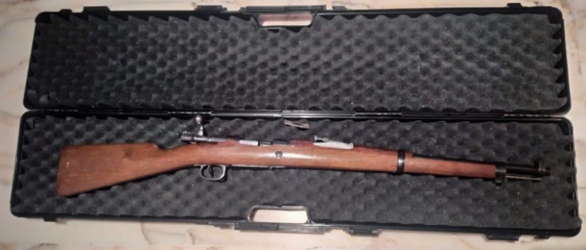 Imagen Mosquetón tipo Mauser Oviedo 1916  y estuche