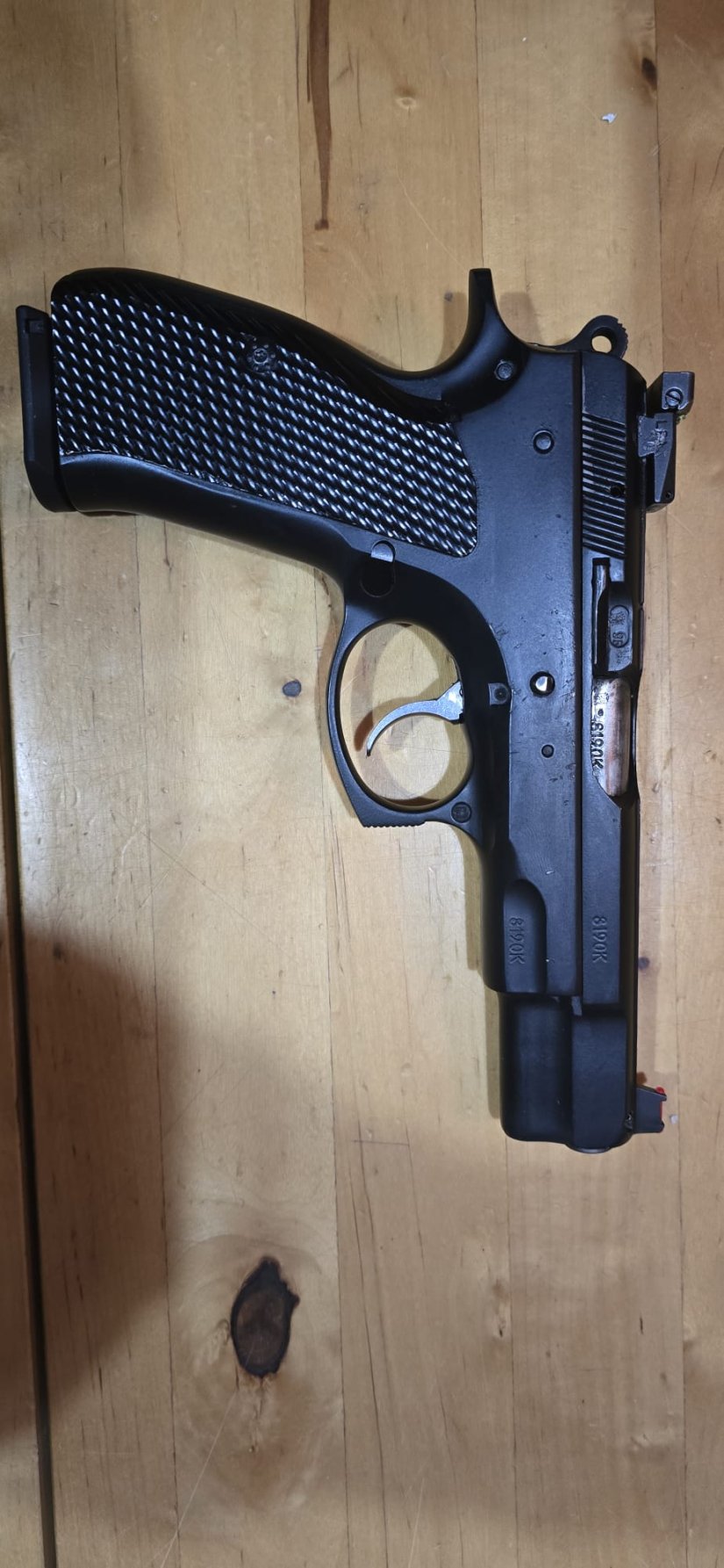 Imagen cz75