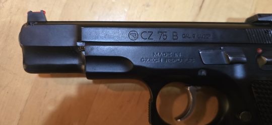 Imagen cz75