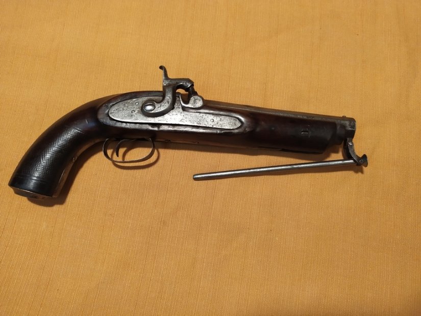 Imagen Antigua pistola francesa