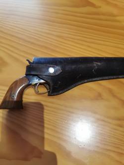 Imagen revolver de avancarga