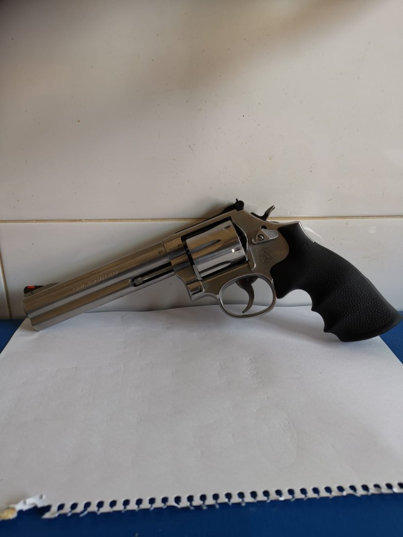 Imagen Revolver Smith wesson modelo 686-6/357 Magnum;6 pulgadas