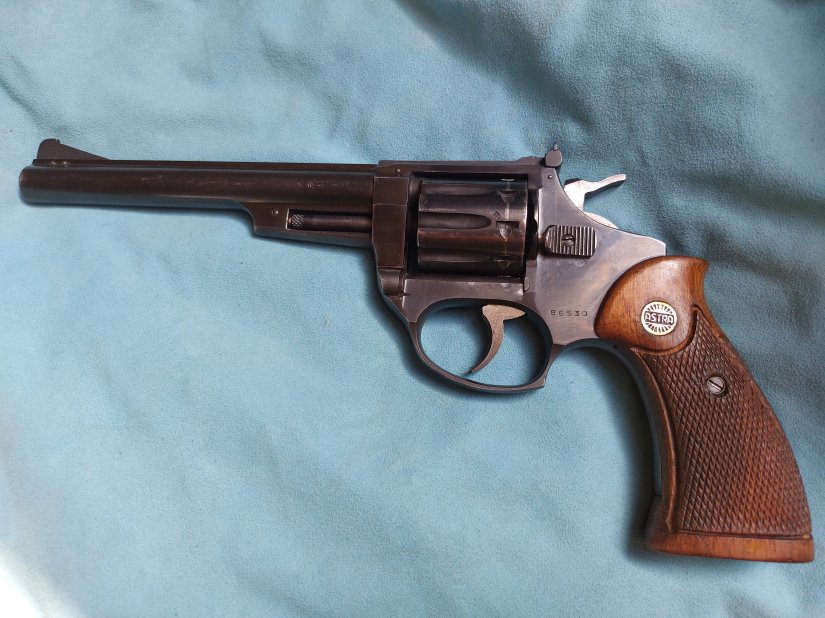 Imagen Revolver Astra Cadix