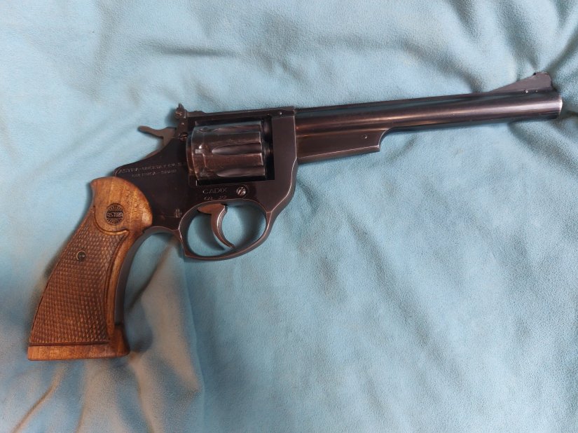 Imagen Revolver Astra Cadix
