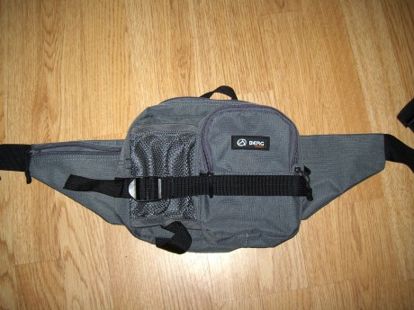 Estoy buscando una nueva bolsa para llevar el arma en verano junto con alguna cosilla mas, como gafas 12