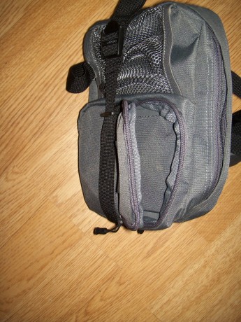 Estoy buscando una nueva bolsa para llevar el arma en verano junto con alguna cosilla mas, como gafas 10
