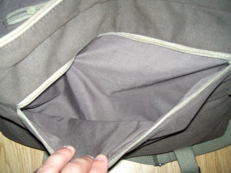 Estoy buscando una nueva bolsa para llevar el arma en verano junto con alguna cosilla mas, como gafas 20
