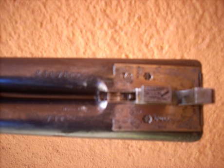 desearía saber el precio de esta escopeta cal. 12 de 3 y 1 estrellas fabricada en barcelona en los años 142