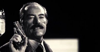 Compañeros,

En vista de las ganas de algunos (Elcafe, Wilcow, Vrakk, etc) por adivinar armas de películas 130