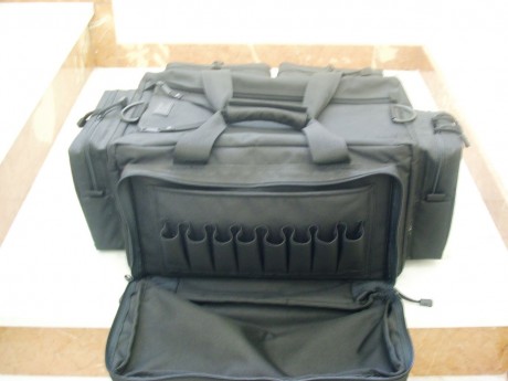 Pues eso, me gustaría saber que usáis para transportar todo el material al campo de tiro. He visto bolsas 20