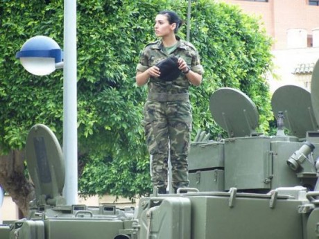 Bueno, como parece ser que mis avatares han causado sensacion y a la vez provocan en los hilos que no 92