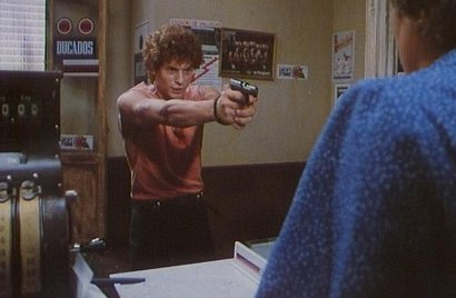 Compañeros,

En vista de las ganas de algunos (Elcafe, Wilcow, Vrakk, etc) por adivinar armas de películas 170