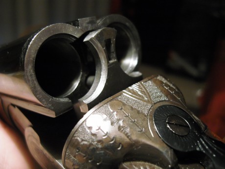 Es cierto que en la tornillería se ve que le han metido mano; es cierto que los muelles de percusión no 21