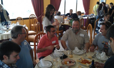 Estimados usuarios, 

Nos complace un año más, convocar en Valencia la reunión anual de usuarios de armas.es., 160