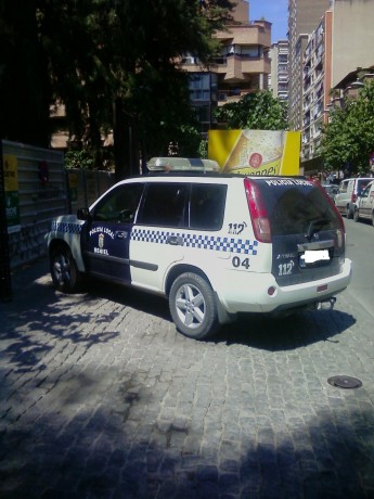 Hola.
Hoy en el telediario he visto la visita que el Príncipe le dio al Rey(que viene siendo su padre),pues 30