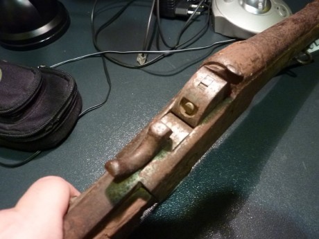 Agradeceria que alguien con mas conocimientos que yo, (cosa facil), me dijera que tipo de rifle es este 02
