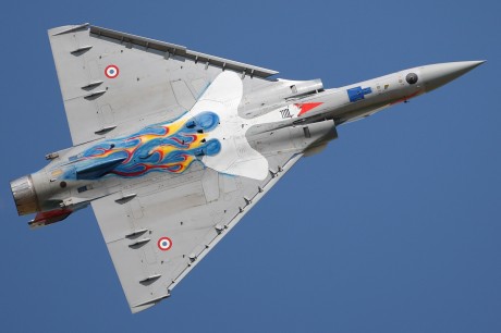 Tu tan tranquilo volando a Amsterdam y de repente los franceses quiere n sacarte una foto:

https://www.abc.es/20110607/medios-redes/abci-bitacoras-201106061748.html

 91