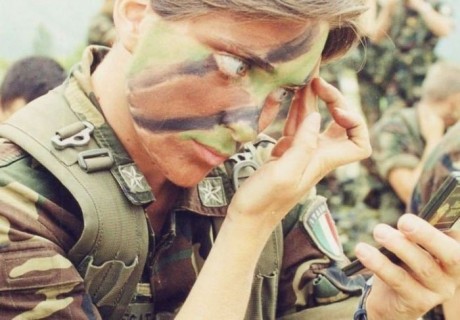 Bueno, como parece ser que mis avatares han causado sensacion y a la vez provocan en los hilos que no 71