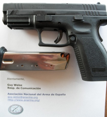 Hola.
Este mes en la revista ARMAS sacan un amplio reportaje sobre las pistolas croatas HS,en EEUU se 140