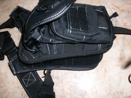 Estoy buscando una nueva bolsa para llevar el arma en verano junto con alguna cosilla mas, como gafas 131