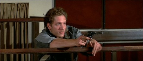 Compañeros,

En vista de las ganas de algunos (Elcafe, Wilcow, Vrakk, etc) por adivinar armas de películas 130