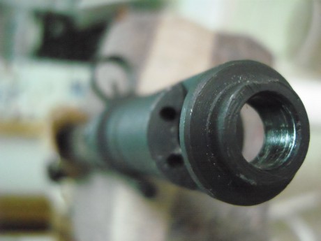 Hola, Hermandad: hace poco compré este freno de boca para mi FUSIL (que no carabina) sniper. Ha habido 01