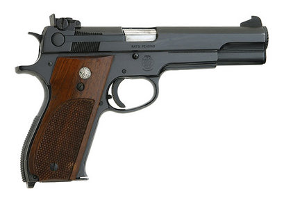 Un amigo y yo tenemos dos S&W Master 52, en la parte izquierda de la corredera hay la siguiente inscripcion 91