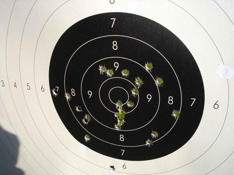 Hola forero-tiradores:

Me comentaban en el campo de tiro que la Desert Eagle es la única pistola efectiva 80