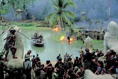 Compañeros,

En vista de las ganas de algunos (Elcafe, Wilcow, Vrakk, etc) por adivinar armas de películas 40