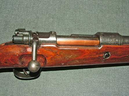 SALUDOS A TODOS,ME LLAMO ANGEL Y SOY DE ASTURIAS.ME APASIONAN LAS ARMAS Y TODO LO RELATIVO A LA GUERRA 00