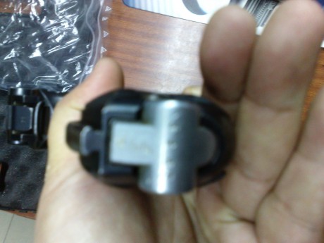Hola a todos:

Ayer me hicieron un regalo magnífico. Un amigo, también magnífico, que por dificultades 71