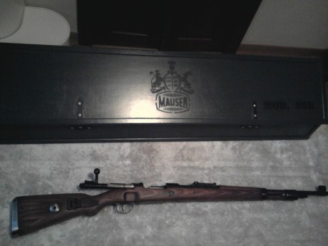 Hola compañeros, hace un mes que soy poseedor de un k98 y que tras ¨limpiarlo¨ un poco y hacerlo disparar, 11