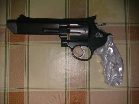 ...hola de nuevo.

Que calibre de revolver de esta relación, veis mas versatil en la piel de toro; y porque?

...Uso 70