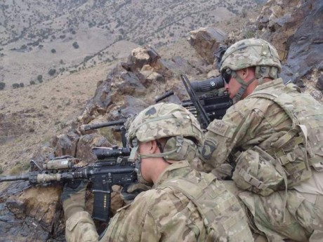 Cascos del ejército estadounidense con sistema de suspensión Skydex. NIVEL DE PROTECCIÓN III-A.
Último 41